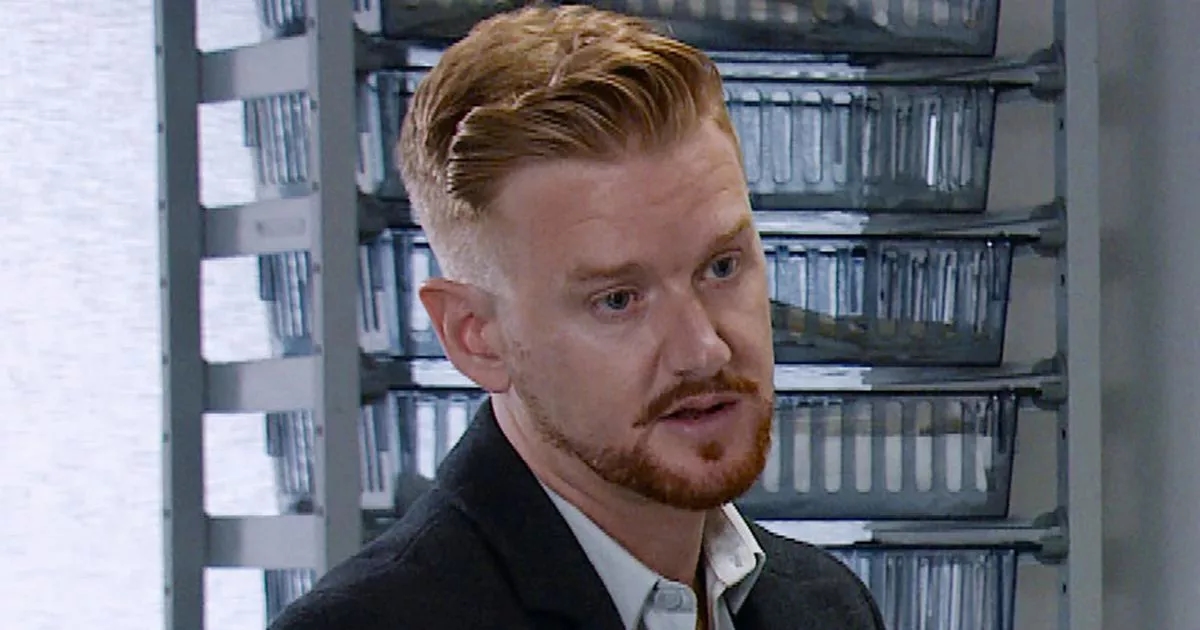 Coronation Street's Maria left asking 'where's Gary' as character sparks concern