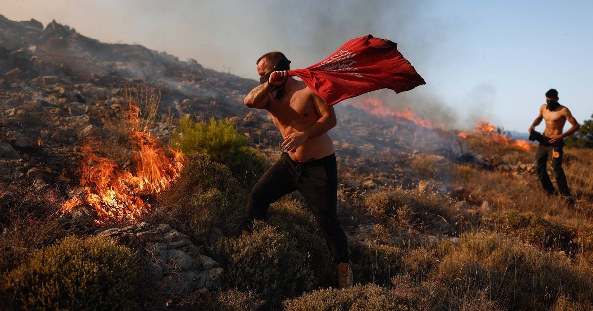El infierno de los incendios forestales en Europa: todos los puntos calientes de las cúpulas de calor vacacionales luchan contra los infiernos