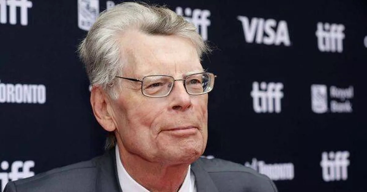 Stephen King dice que Donald Trump es "básicamente un idiota" y "peligroso" por una razón