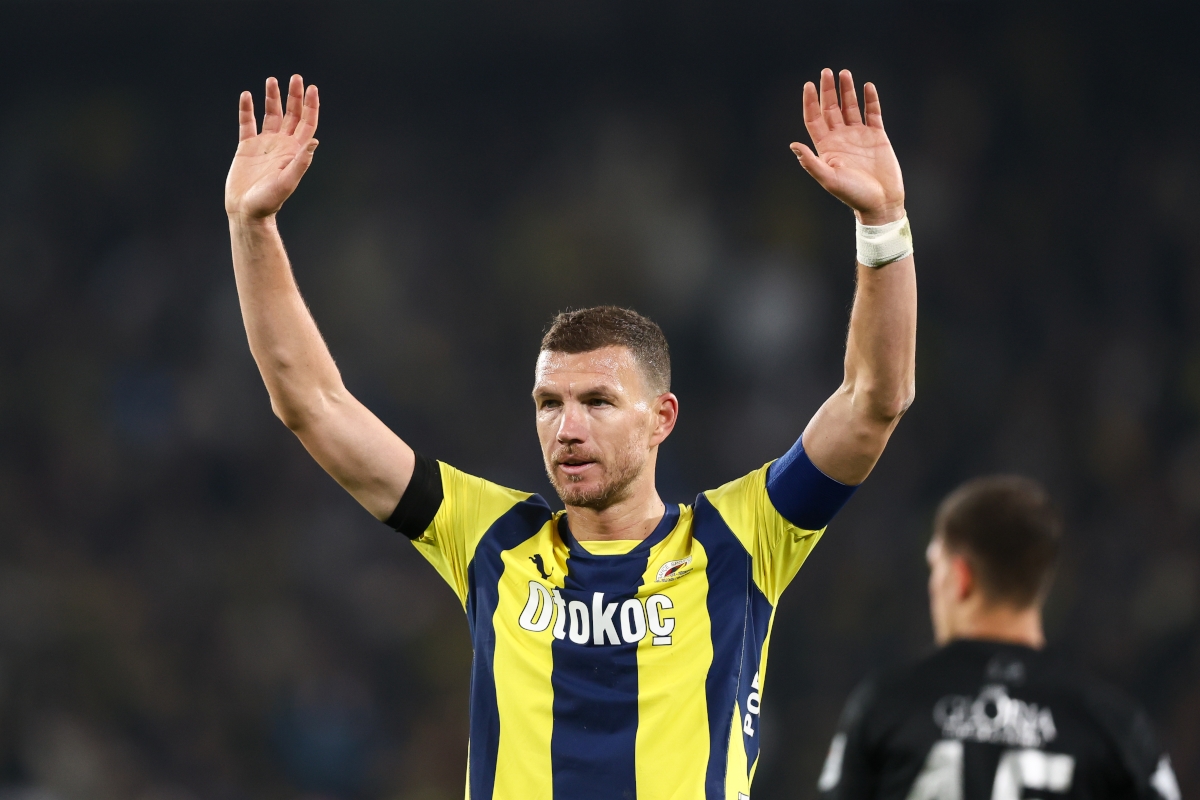 Fiorentina new favorites for Dzeko after strong Bologna start