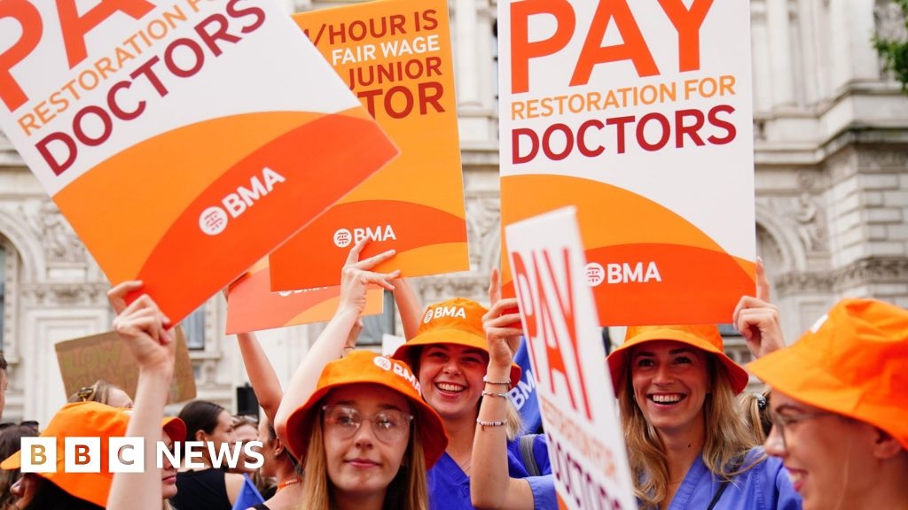 Les médecins menacent de faire grève après une offre salariale de 4 %
