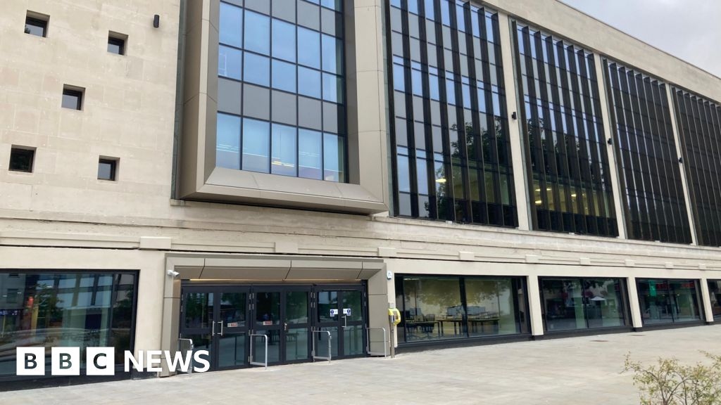 Art charity 'buzzing' to move into new £75m campus
