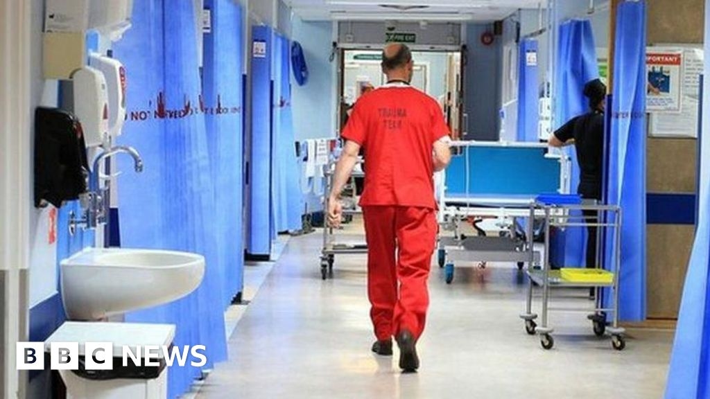 Депутаты утверждают, что у правительства нет четкого плана по отмене NHS England