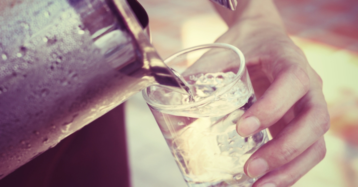 Bere acqua fredda quando si è sudati va bene? A quanto pare è una leggenda metropolitana...