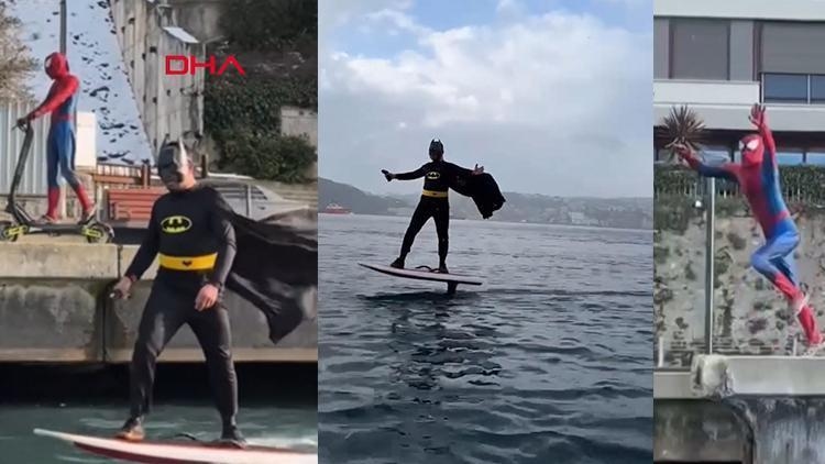 « Batman » et « Spider Man » surprennent sur la plage de Bebek