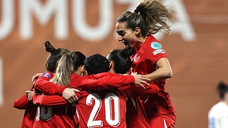 L'équipe nationale féminine de football a battu la Grèce par un seul but !