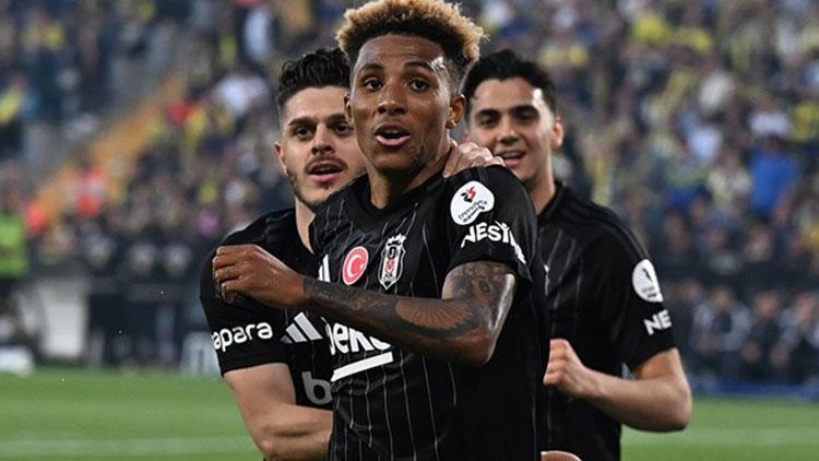 A bola está na quadra da diretoria para Gedson! "Posso ir se aparecer uma boa proposta"