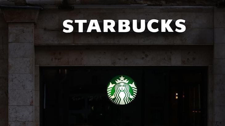 Starbucks vai demitir mais de 1.000 funcionários