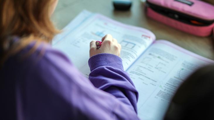 Une grande préoccupation pour les étudiants : l’IA est-elle en train de tuer le système éducatif ?