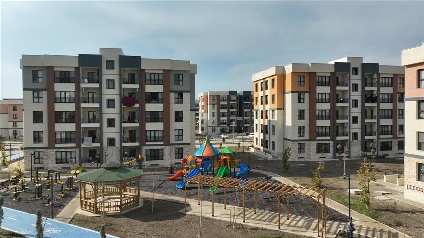 TOKİ leverde 3.731 huizen aan de rechtmatige eigenaren in 11 provincies.