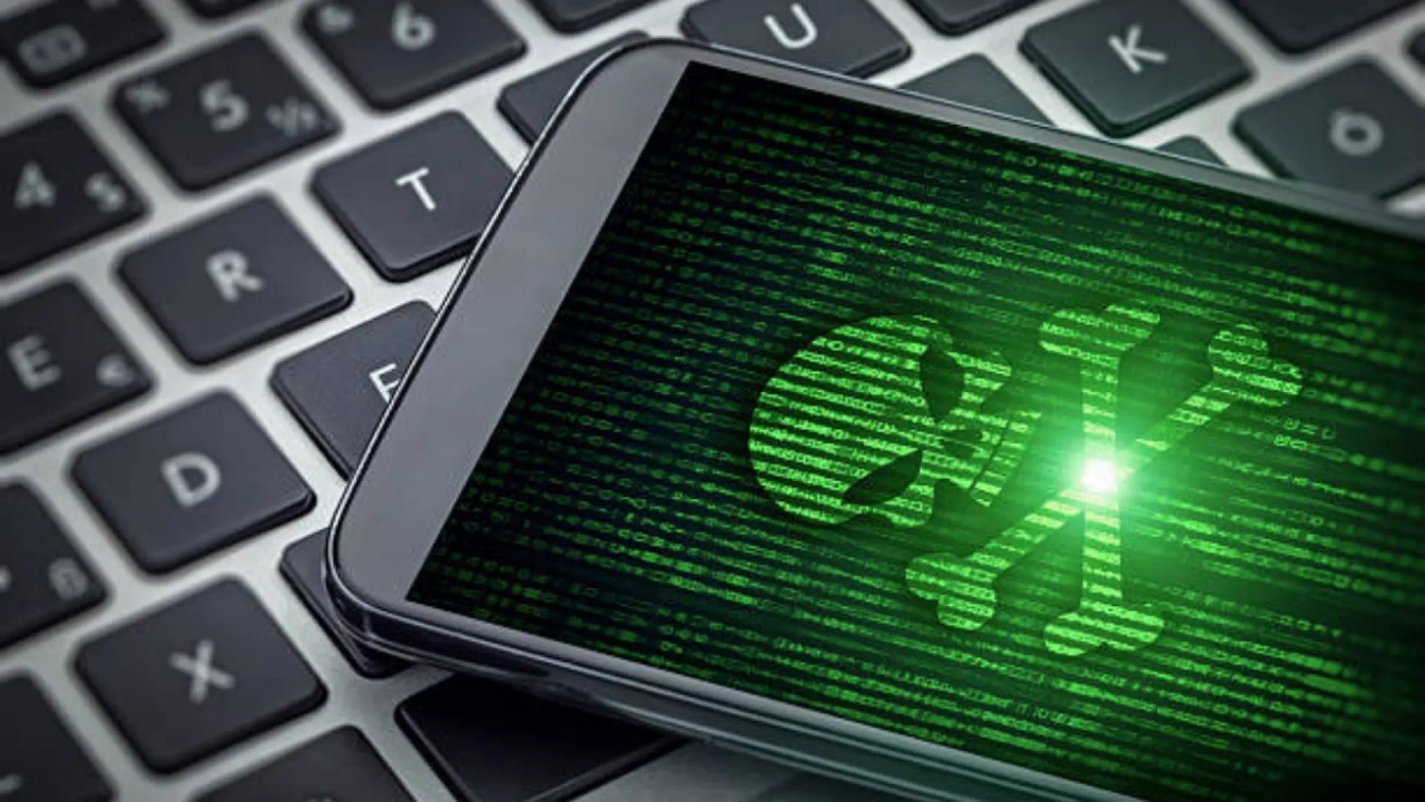 Hüten Sie sich vor diesem gefälschten Android-Antivirus, der Ihre Daten stiehlt und Sie ausspioniert, ohne dass Sie es merken.