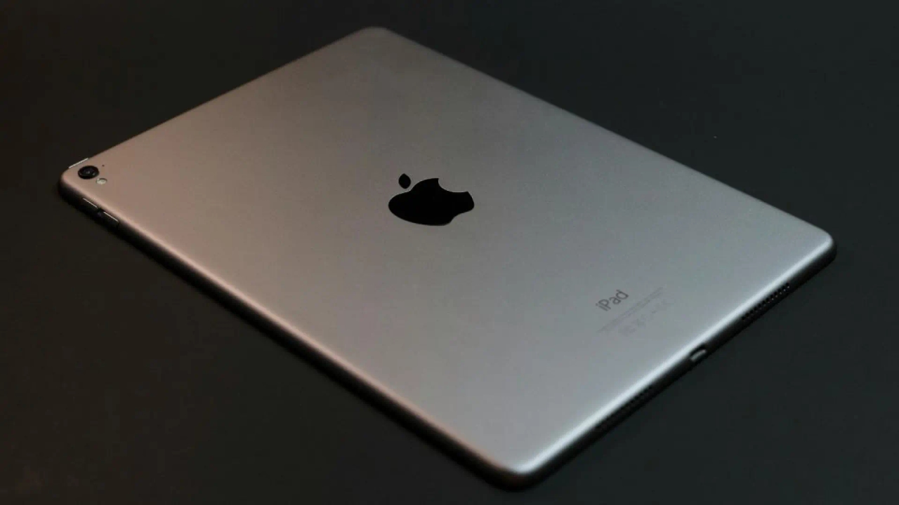 Teraz możesz samodzielnie wymienić ekran lub baterię swojego iPada: Apple rozszerza swój program napraw domowych