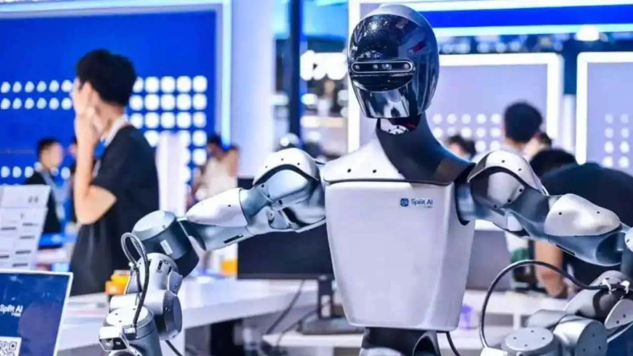 Eles falam, andam, aprendem: acabamos de testemunhar o maior encontro de robôs humanoides do mundo.