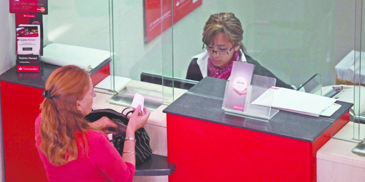 Son yıllarda banka şube sayısı sabit kalırken, ATM sayısı artmaya devam ediyor.
