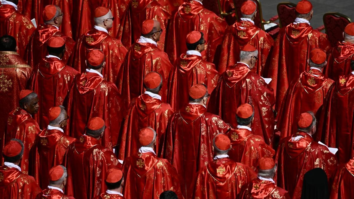 La novena que piden rezar para el cónclave en el Vaticano: así se pide por la pronta elección del nuevo papa