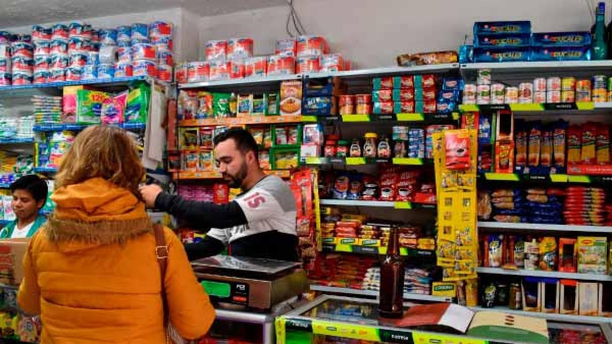 Hanehalkı tüketimindeki düşüş mahalle bakkallarındaki satışları etkiliyor; Bu, 2025'in ilk çeyreğinde düştü