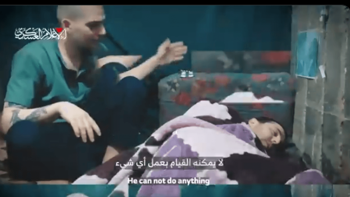 Hamas publiceert propagandavideo waarin Colombiaans-Israëlische gijzelaar Elkana Bohbot levend te zien is