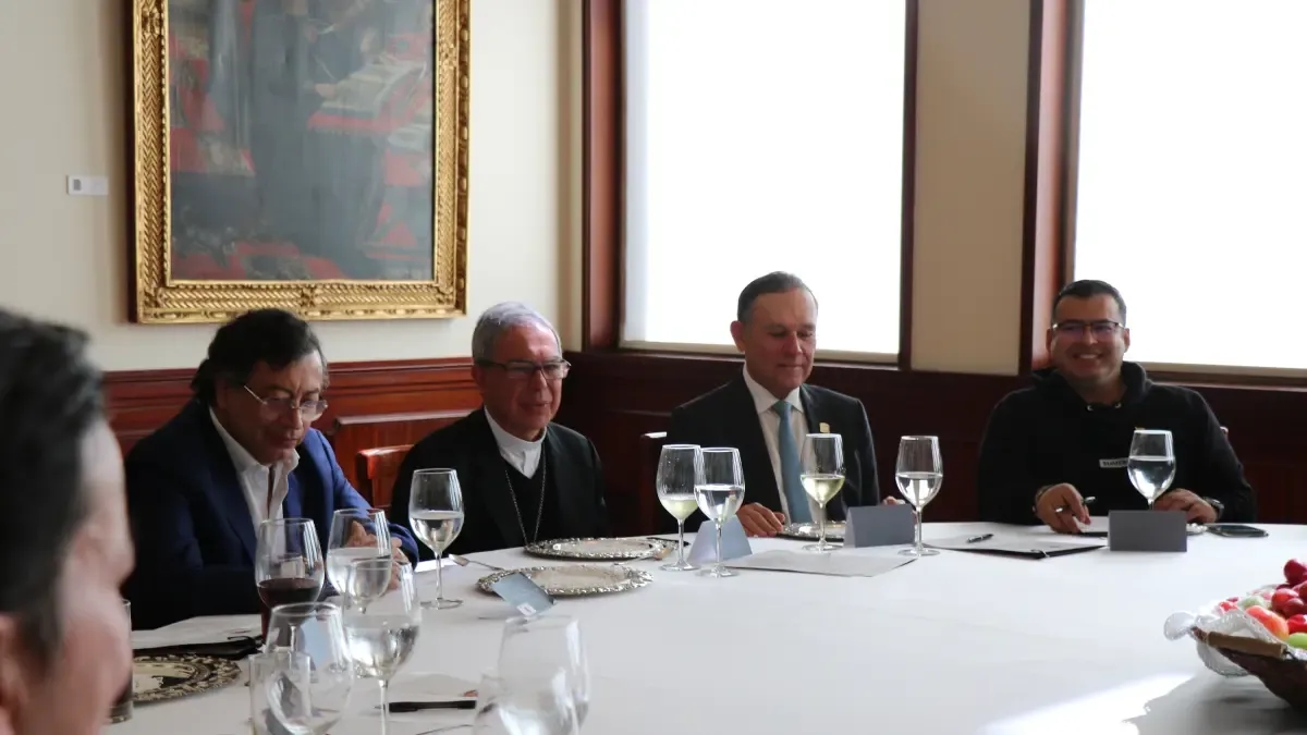 Les secteurs politiques et universitaires ont salué l’accord visant à réduire les tensions dans le pays et ont exigé sa mise en œuvre.