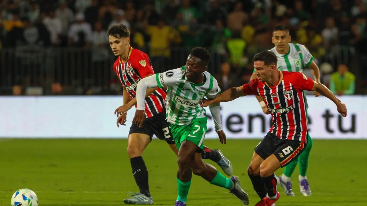 Atlético Nacional gefährdete seinen Aufstieg in die Copa Libertadores: Unentschieden zu Hause gegen Sao Paulo und Edwin Cardona verschoss zwei Elfmeter.