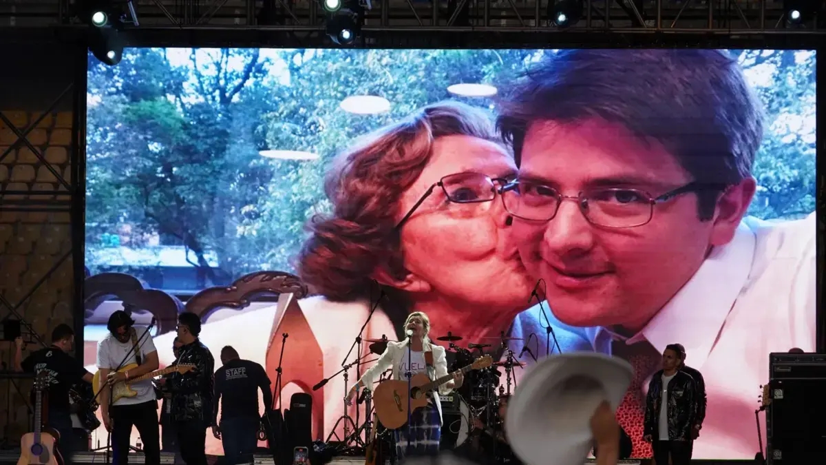 Stichting Solidariteit voor Colombia vierde haar 50-jarig jubileum met drie dagen vol evenementen en een eerbetoon aan Miguel Uribe Turbay en Nydia Quintero.