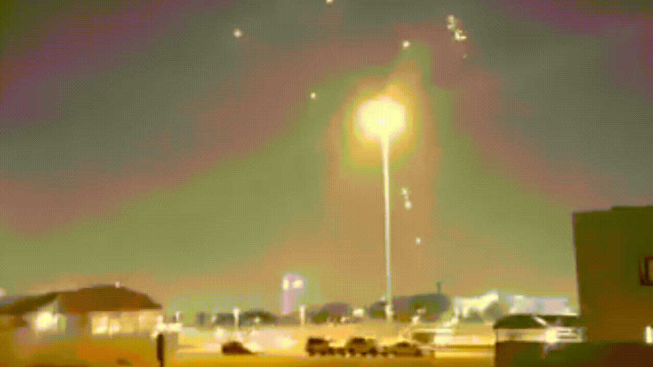 Katar potwierdza, że ​​jego obrona przechwytuje rakiety wymierzone w amerykańską bazę wojskową Al Udeid