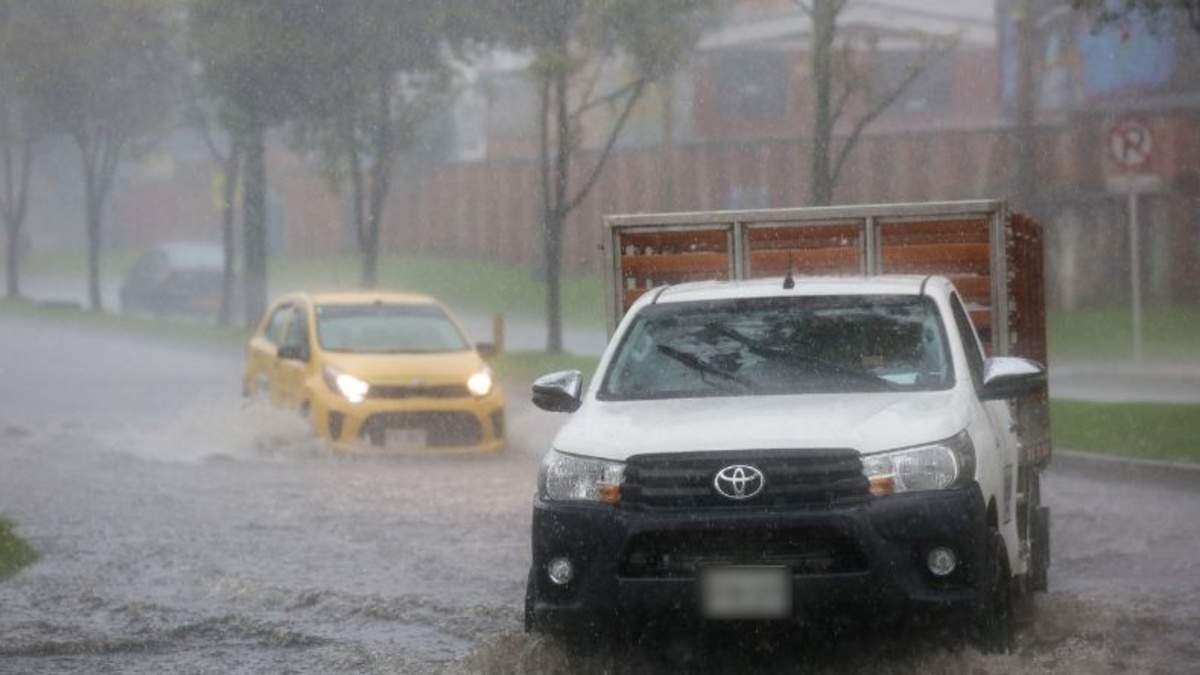 Ideam предупреждает об увеличении количества осадков и риске оползней на выходных в нескольких регионах страны: таков прогноз