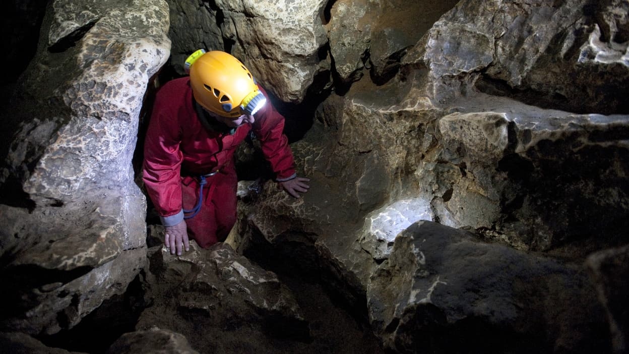 Isère: El último espeleólogo atrapado ha sido sacado de la cueva y no presenta ningún signo vital.