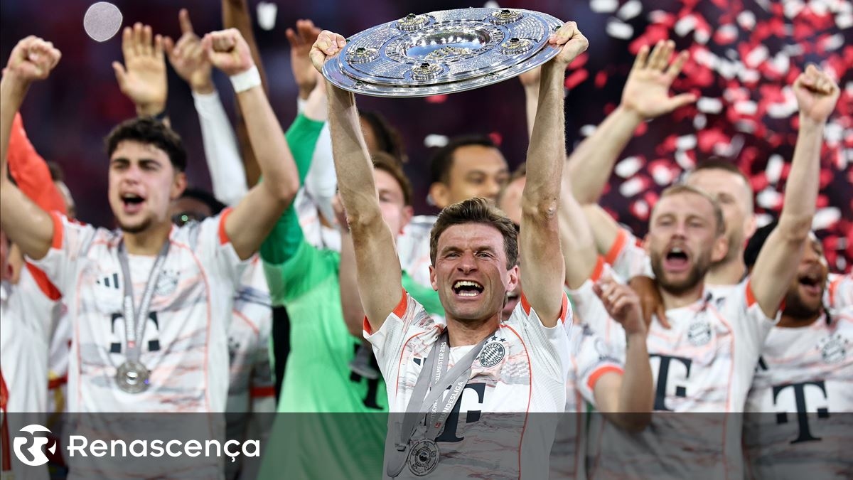 Bayern wint bij afscheid Müller