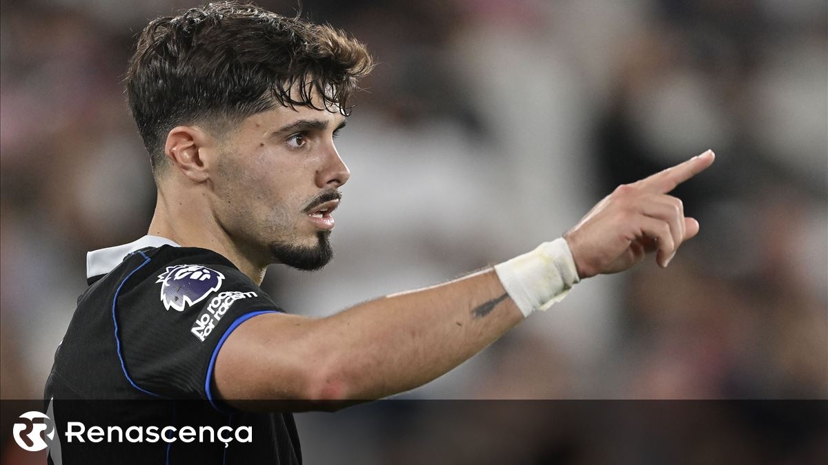 El Chelsea golea con gol de Pedro Neto