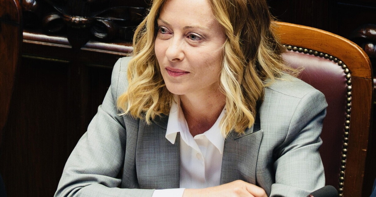 Meloni incassa, ma sbotta con Schlein. Intanto il governo si blocca sui porti: salta la norma Spinelli voluta da Salvini