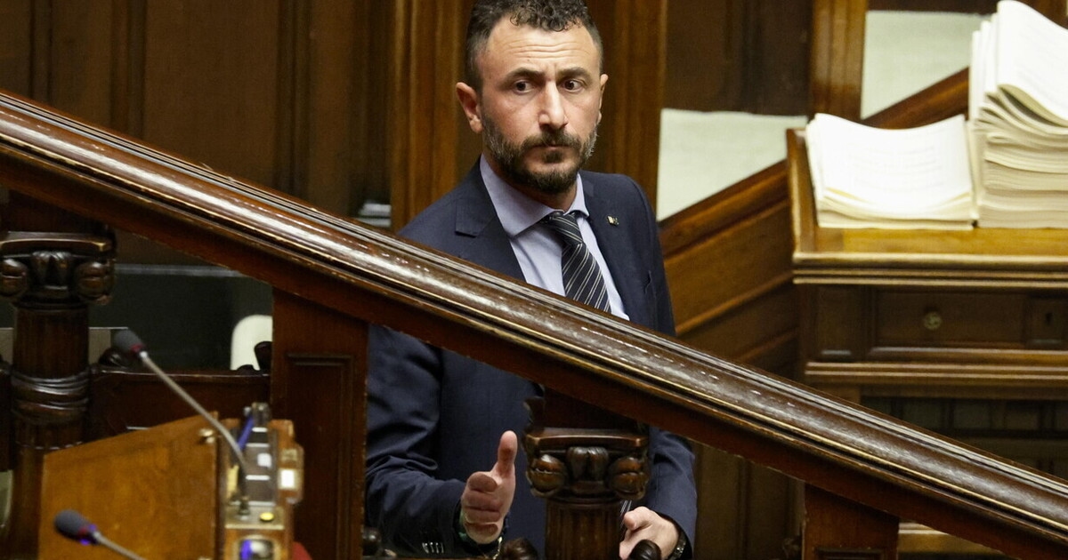 Pozzolo, Soumahoro e de Bertoldi. Vita da pària a Montecitorio