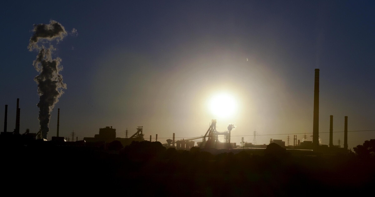 The blast furnaces are turned off and Ilva is consumed
