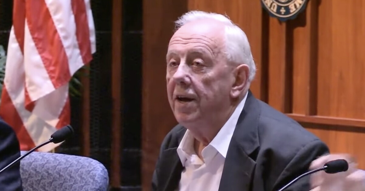 Sobre a morte de Alasdair MacIntyre