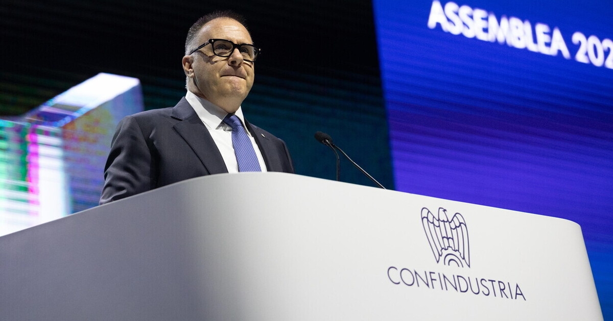 Um wettbewerbsfähig zu sein, bedarf es einer Wende und einer Änderung des Tempos. Confindustrias Schock für die Regierung mit Plänen