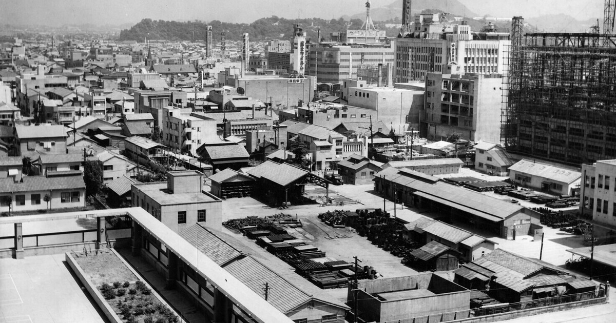 Reizen naar Hiroshima en Nagasaki in 1958, op zoek naar de betekenis van de ‘nieuwe’ wereld