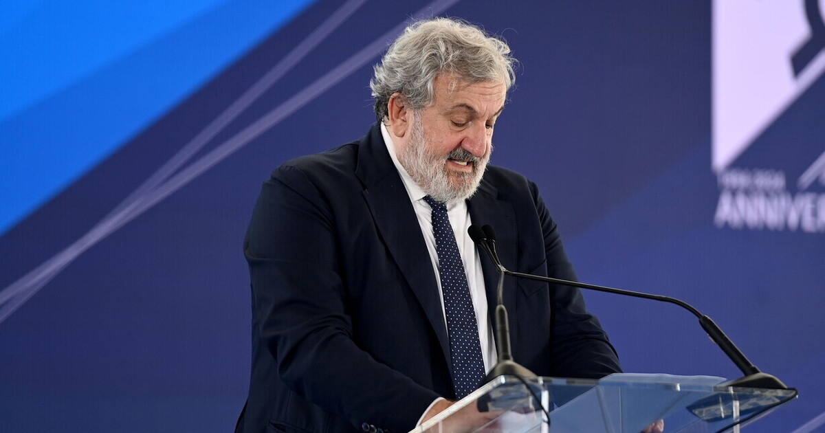 Наполовину премьер-министр, наполовину ПД. Президент Апулии помнит тогу только для удобства
