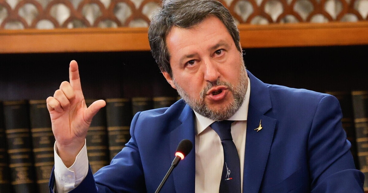 Balancing, diplomacy and the Strait of Messina Bridge: Salvini flies to China and Japan, this time for real