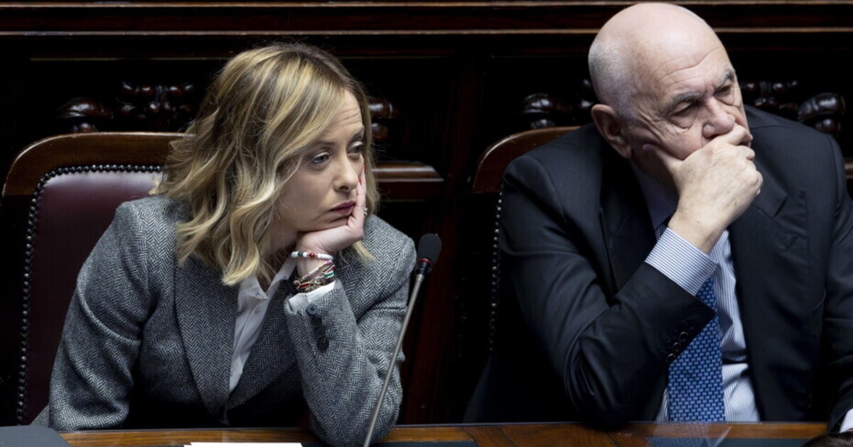FdI Dossier: "Politicized judges won't stop us". Meloni prepares the referendum on careers