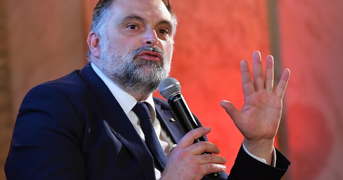 De Carlo (FdI): “10% duties? They are bearable, but Trump is wrong. Mercosur? It could be an opportunity”