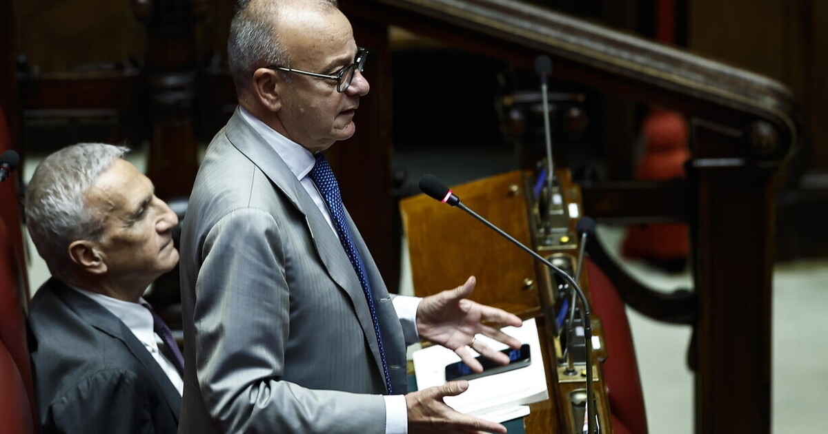 Rotondi (FdI): "De stemming ter verdediging van Ursula is een nieuwe stap van Meloni richting de Volkspartij."