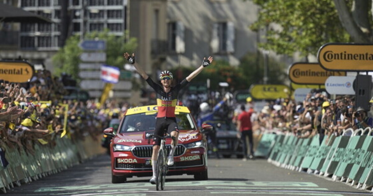 Tim Wellens wins the Tour de France carnival stage in Carcassonne