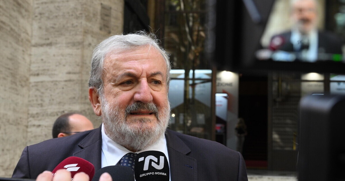 Emiliano: “Pronto a candidarmi in Puglia. Ma decide il Pd”. Decaro temporeggia, sondato Boccia