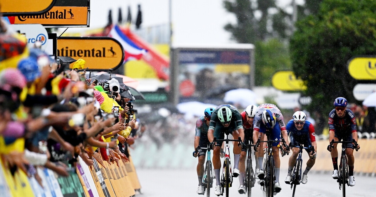 It wasn't a quiet day. Jonathan Milan won stage 17 of the Tour de France.