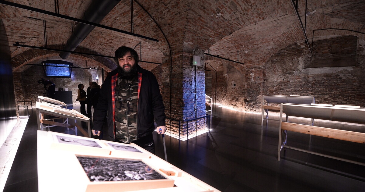 Een punk op Art Basel. Jacopo Benassi's wendingen.