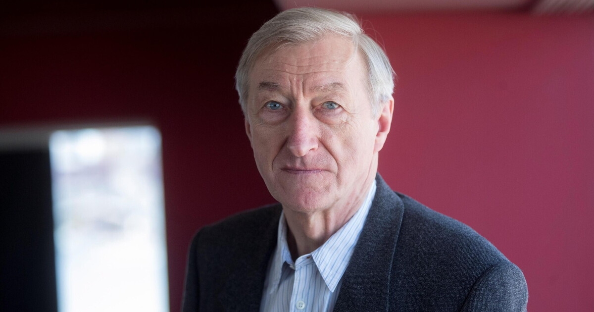 Les récits vifs de Barnes qui errent autour du grand gouffre