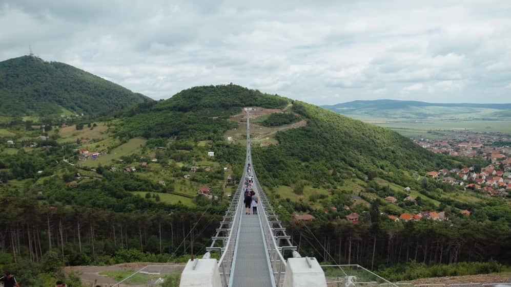 Los puentes peatonales más largos de Europa: Zemplén 723 y otros puentes colgantes espectaculares