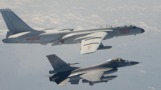 Chiny przygotowują się do zaprezentowania krajowych myśliwców na Paris Air Show