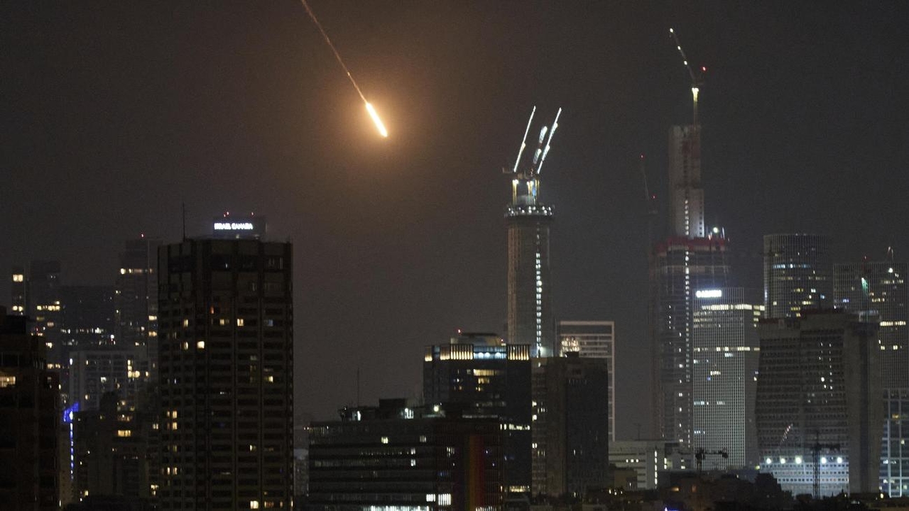 Conflit israélo-iranien : nouvelles attaques contre Israël – des missiles ont frappé l'aéroport de Téhéran