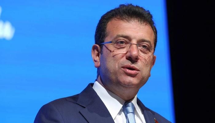 Ekrem İmamoğlu: „Ludzie, którzy rządzą państwem, nie mogą mieć urazy do młodych ludzi. Ile świąt spędzili młodzi ludzie w domu! Zwracam się do tych, którzy rządzą naszym państwem...”