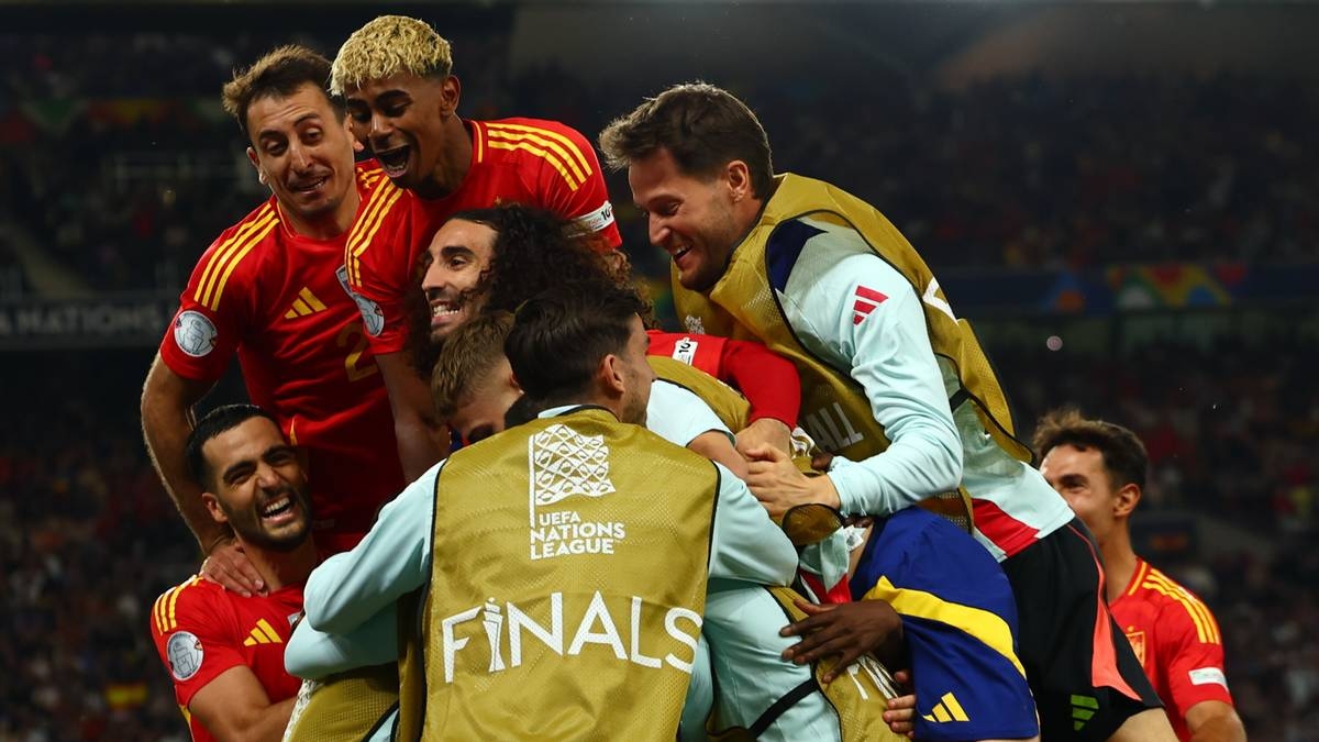 ¡Qué partido de la Liga de Naciones! Nueve goles y un puesto en la final de los campeones de Europa.